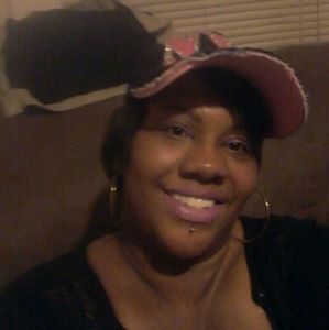 Meet your Posher, Latisha